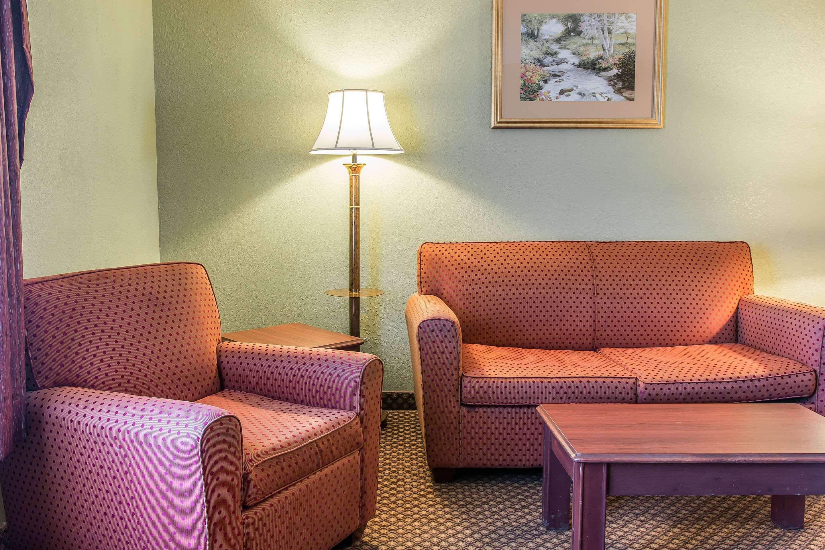 Quality Inn & Suites Ann Arbor Hwy 23 מראה חיצוני תמונה