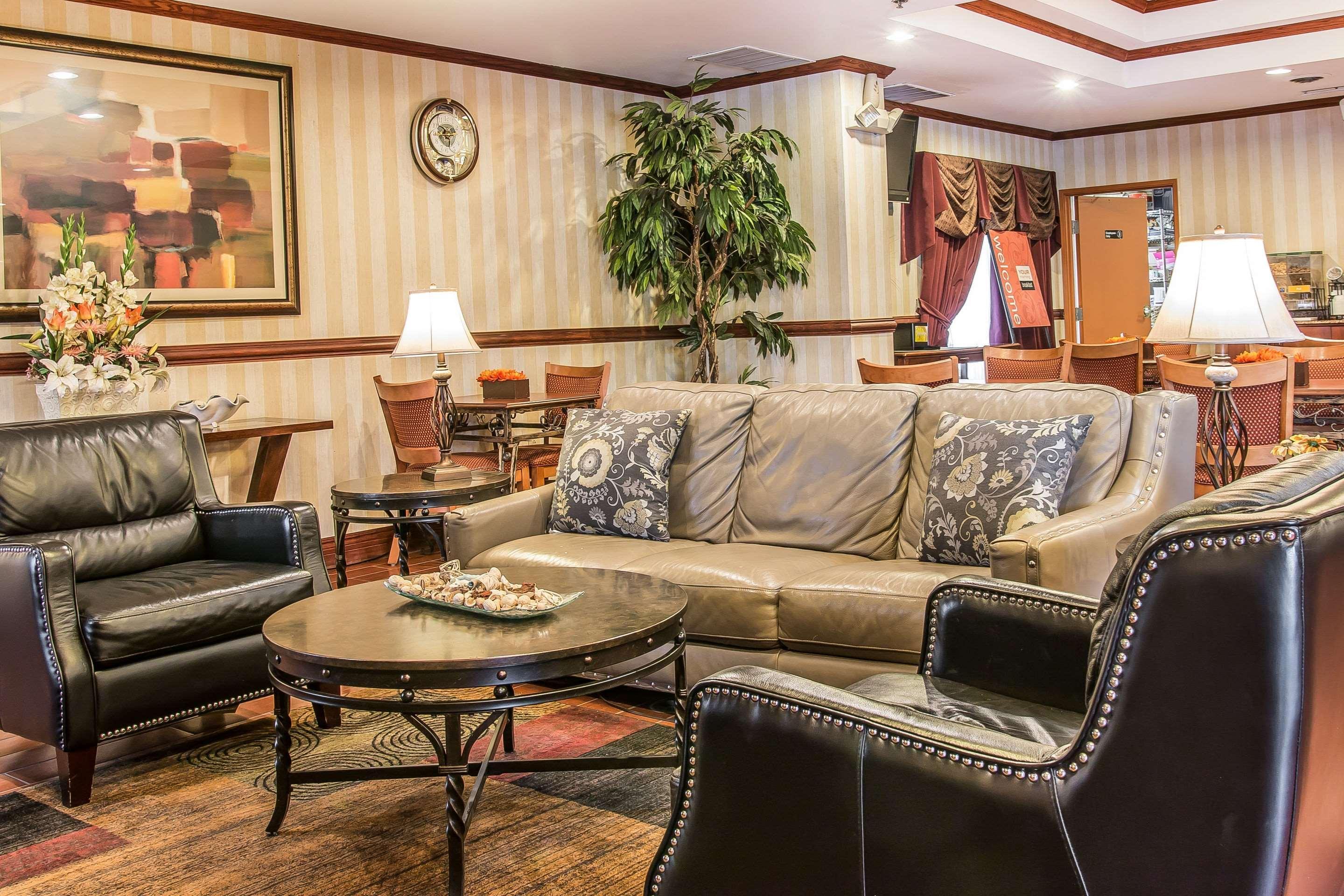Quality Inn & Suites Ann Arbor Hwy 23 מראה חיצוני תמונה